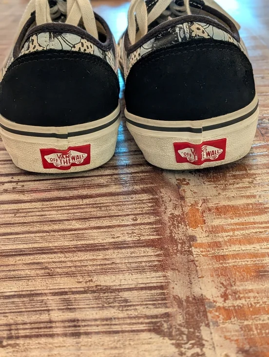 Vans Black & Light Blue Floral Low-Top Lace-Up Sneakers - Picture 4 of 6